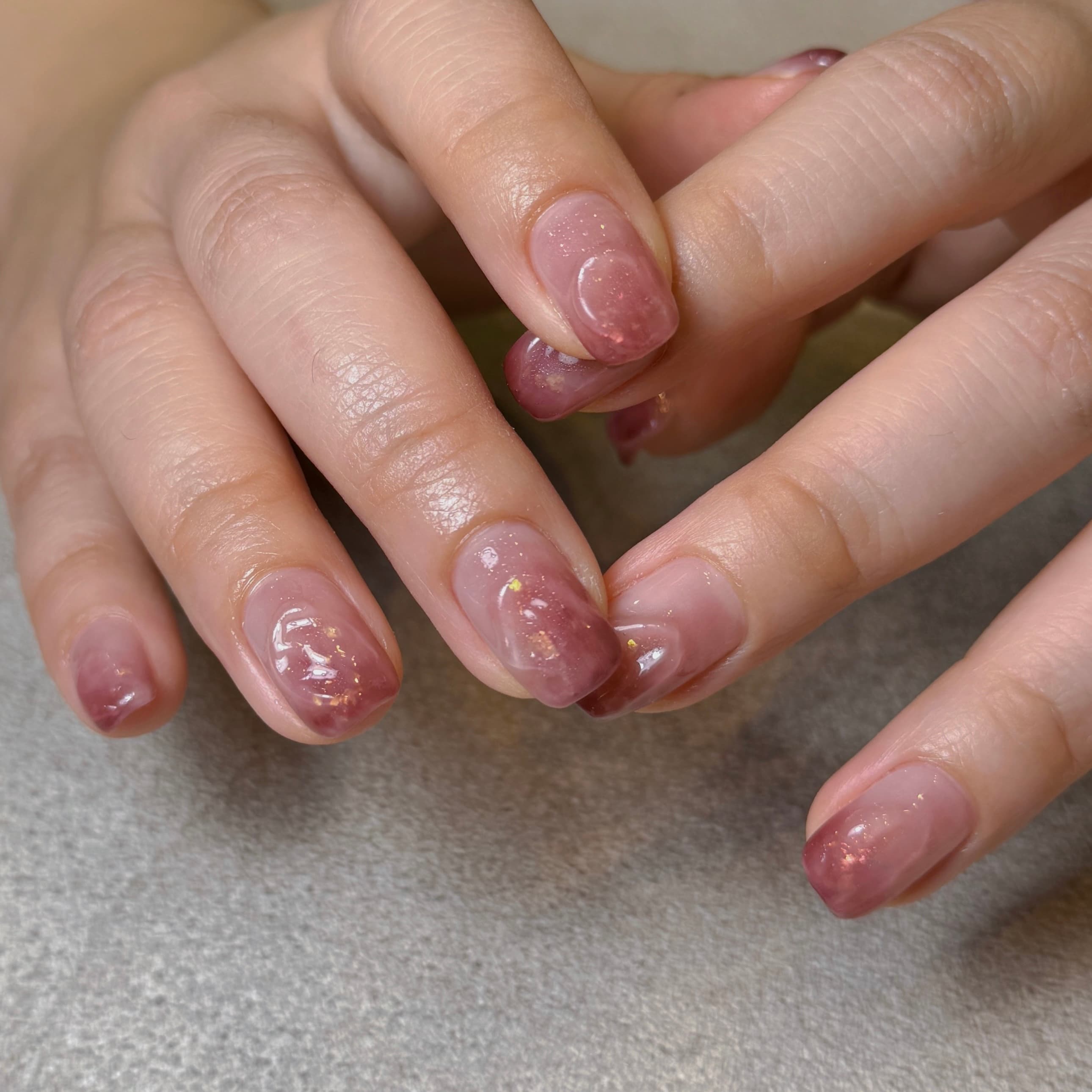 Nuance nails that can express individuality in a natural way