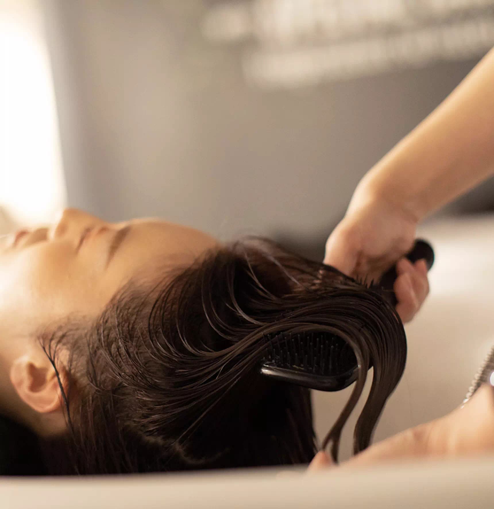 今の髪に合わせて整える、オーダーメイドの髪質改善