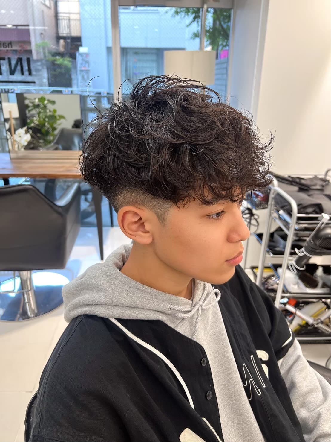 Good at men's perms that are natural and long-lasting